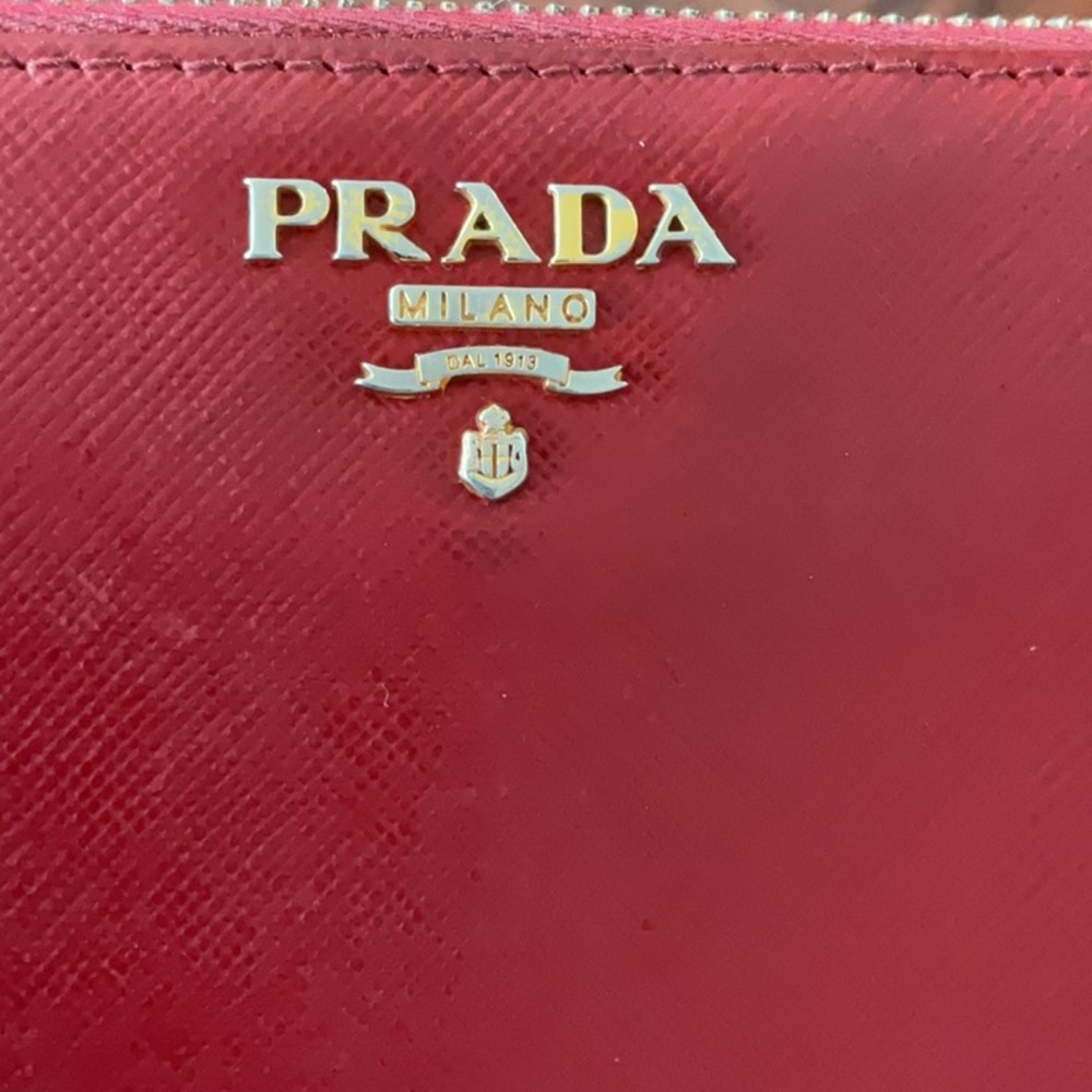Prada SALE $85 RED Leather Zippy Wallet - Picture 7 of 11